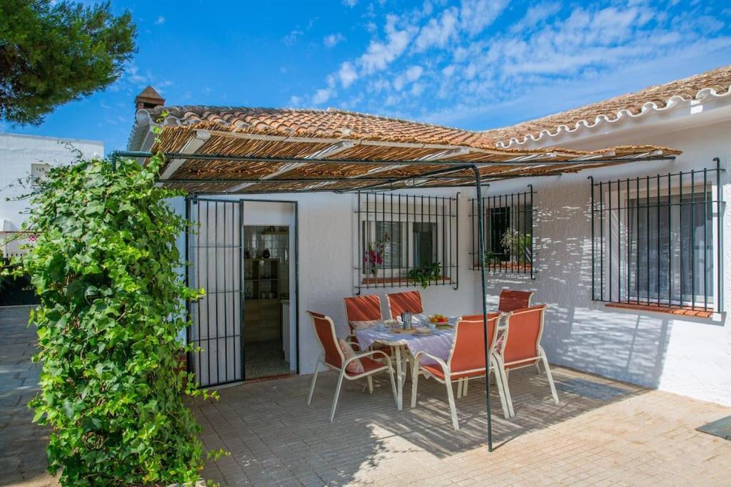Casa De Meca, A 100M De La Playa Villa Los Canos De Meca Exterior photo